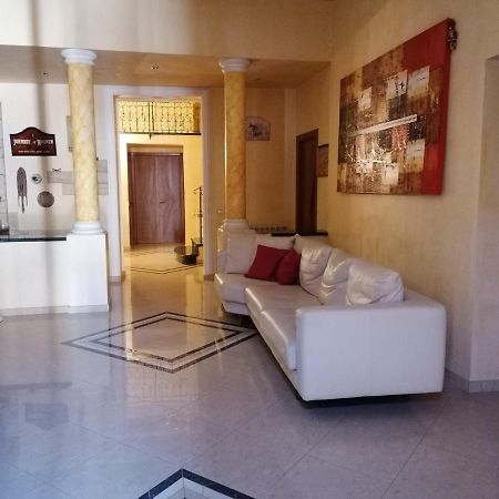 Carini Luxury Apartment Vicino Aereoporto E Al Mare Exterior photo