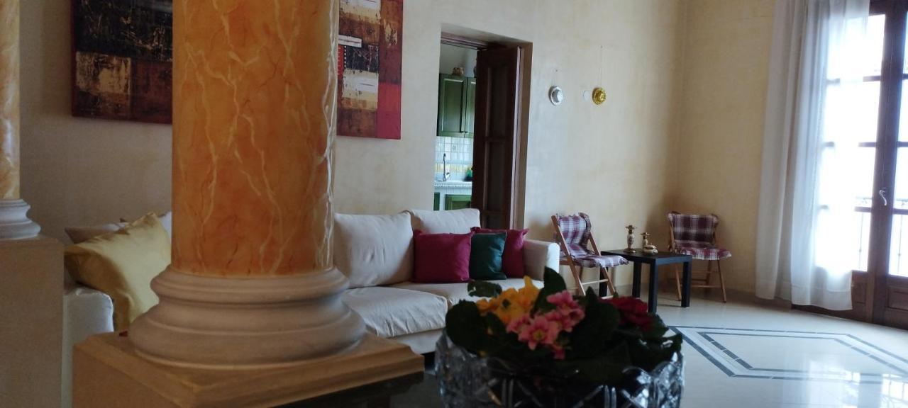 Carini Luxury Apartment Vicino Aereoporto E Al Mare Exterior photo